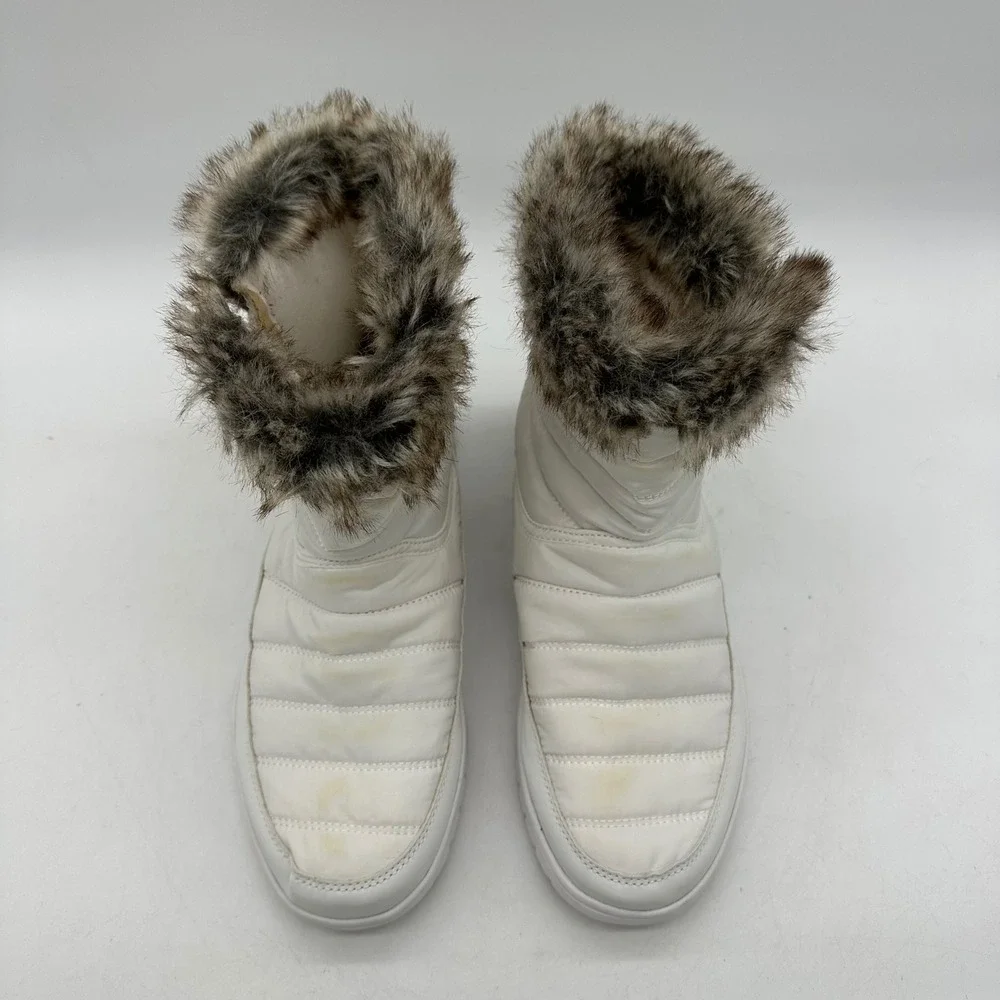 Ryka Womens 8.5M Suzy White Quilted Puffer Faux Fur Trim Winter Ankle Snow Boots